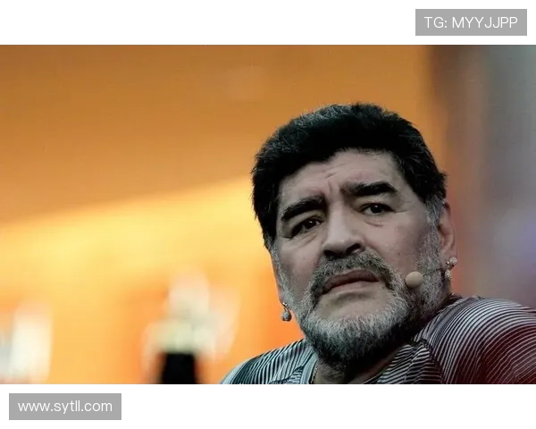 记者眼中的马拉多纳以神之姿态展现平常心的人性光辉